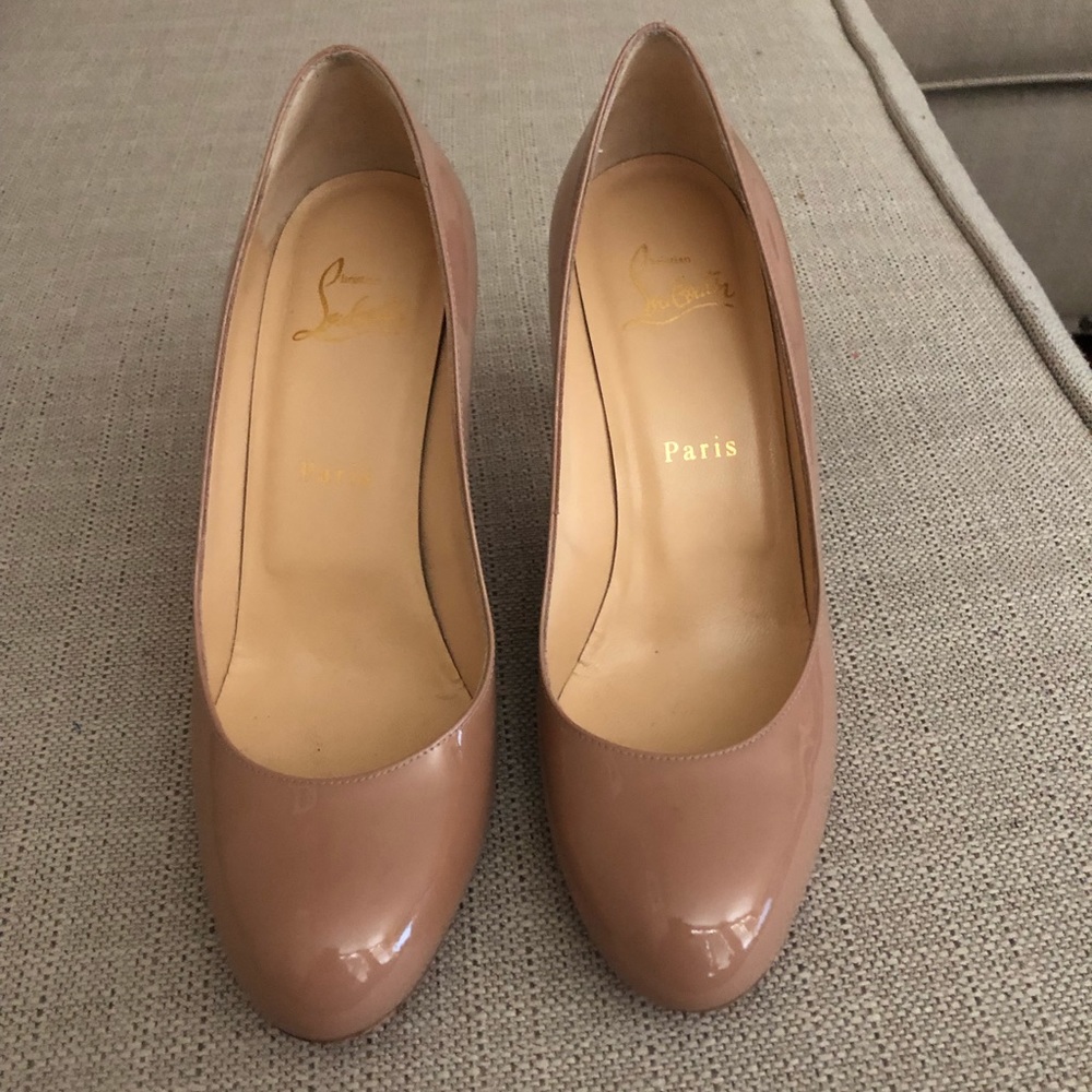 Christian louboutin patent pumps